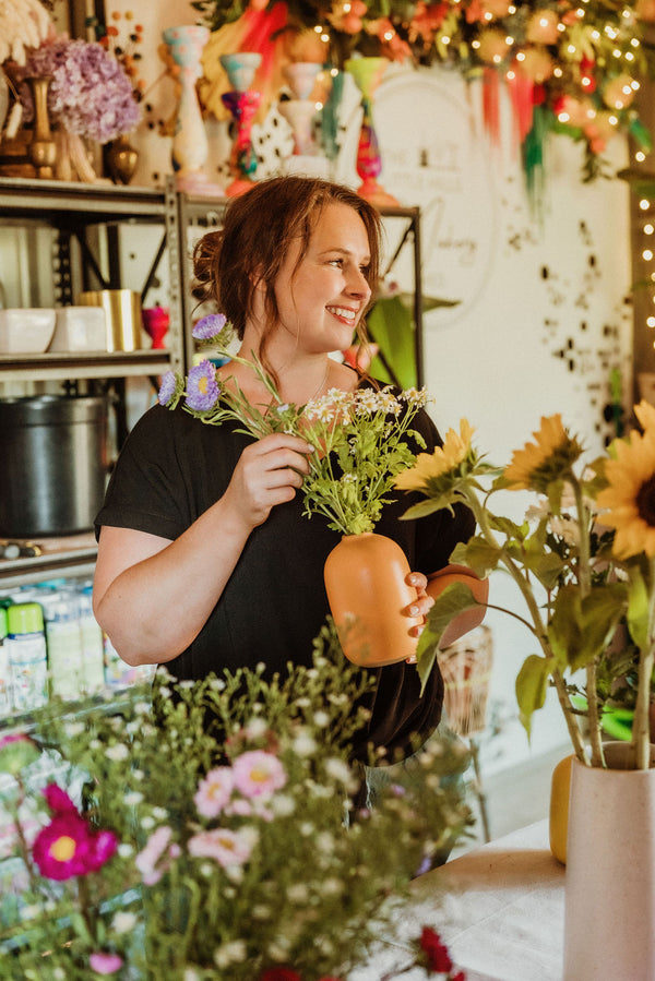 Fresh Flower Arrangements Workshop